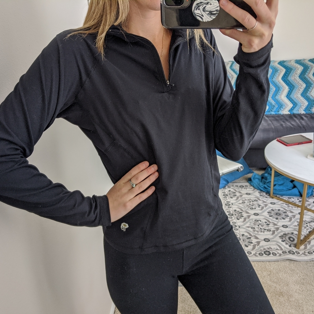 Mountain Hard Wear Base Layer Outdoors 1/4 Zip